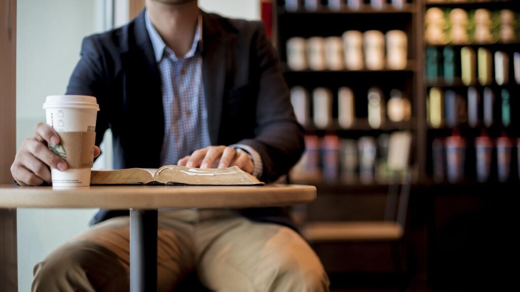 読書、コーヒー、カフェ、リラックス、ストレス解消＜漢方,鍼灸,接骨,妊活,不妊,男性不妊,不育,メンタル不調,うつ,不眠,不安,腎不全,腎機能低下,アトピー,肌トラブル＞