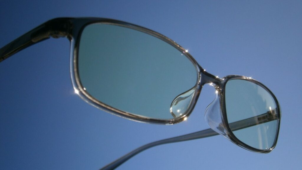 ブルーライトカット＜漢方,鍼灸,接骨,妊活,不妊,男性不妊,不育,メンタル不調,うつ,不眠,不安,腎不全,腎機能低下,アトピー,肌トラブル＞